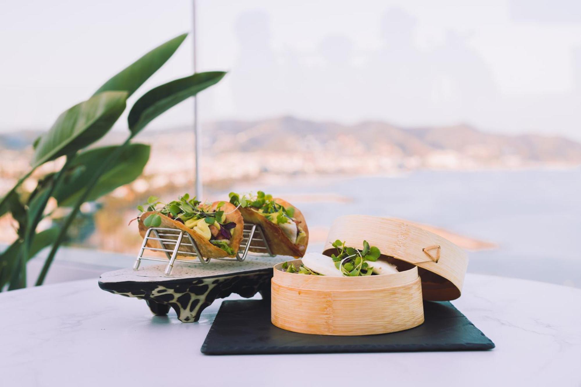 Hotel Me Sitges Terramar Esterno foto Dim sum